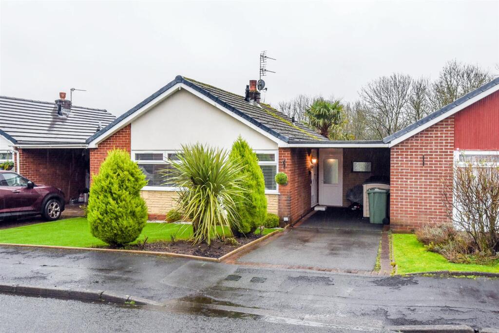 Main image of property: Fernbank, Chorley