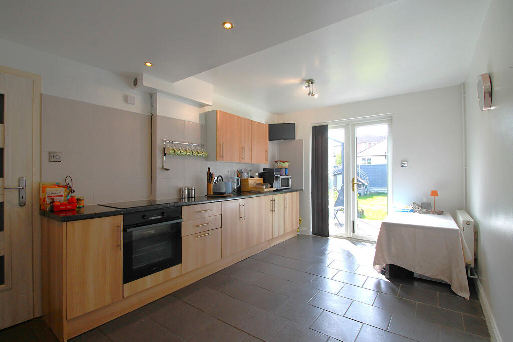 House in Leicestershire, City of Leicester - View 4
