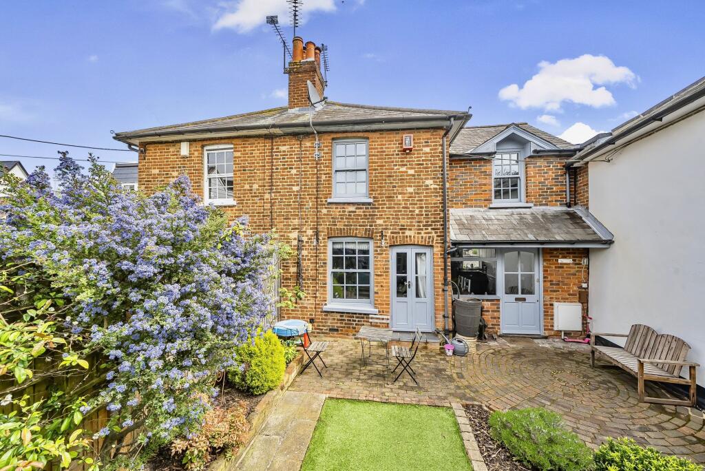 Main image of property: Middle Road, Leatherhead, KT22