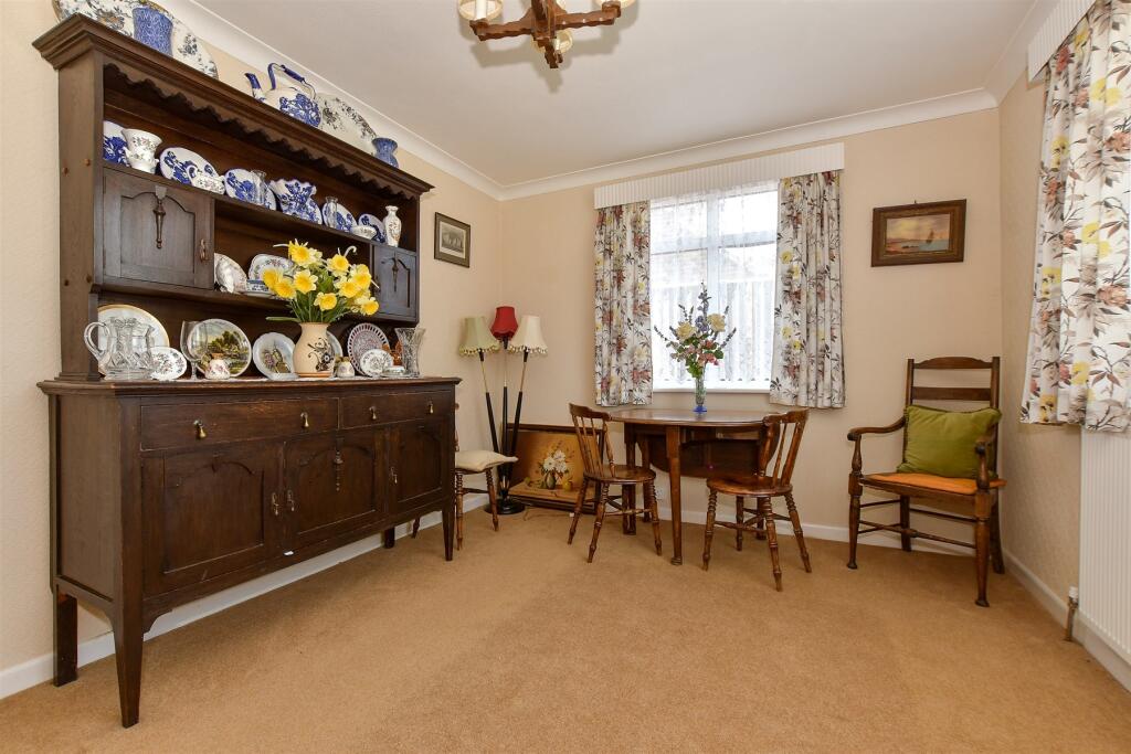 Ratcliffe Avenue, Ryde, Isle of Wight - More