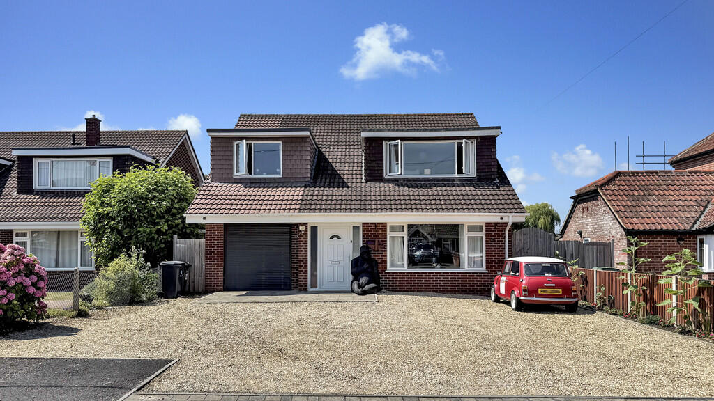 4-bed detached on Redland Lane, Westbury, £400,000