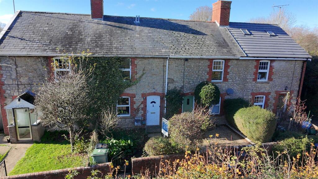 Main image of property: Newbery Lane, Misterton - MOTIVATED SELLER