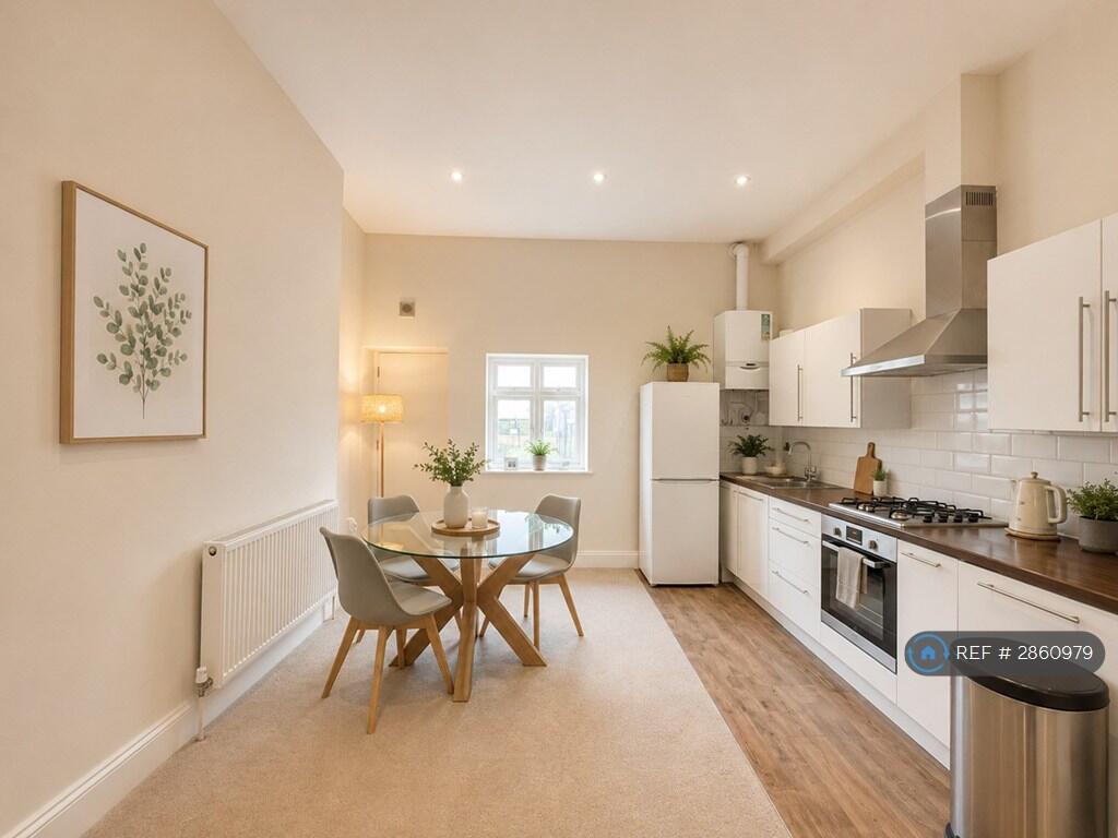 Main image of property: High St, Sittingbourne, ME10