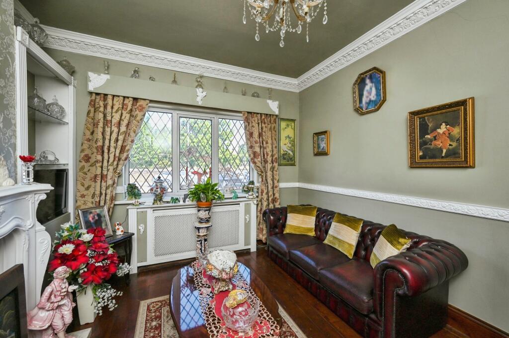 House in Mansfield, Nottinghamshire - View 5