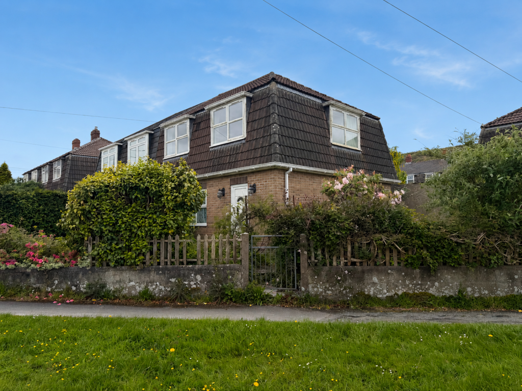Main image of property: 33 Carnsmerry, Bugle, St. Austell, Cornwall PL26 8PX