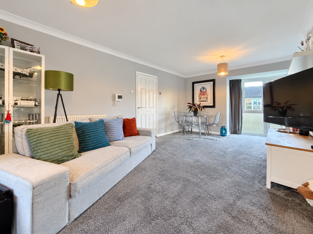 Apartment in Cwmdare, Aberdare West - View 3