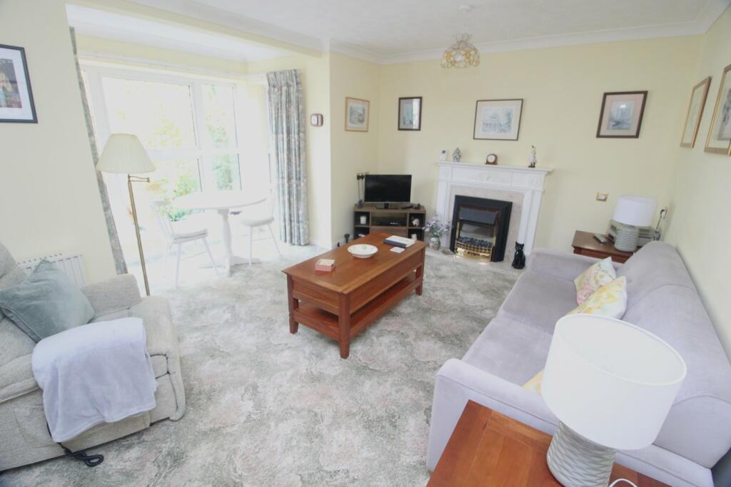 Harrison Close, Hitchin, SG4 photo 2