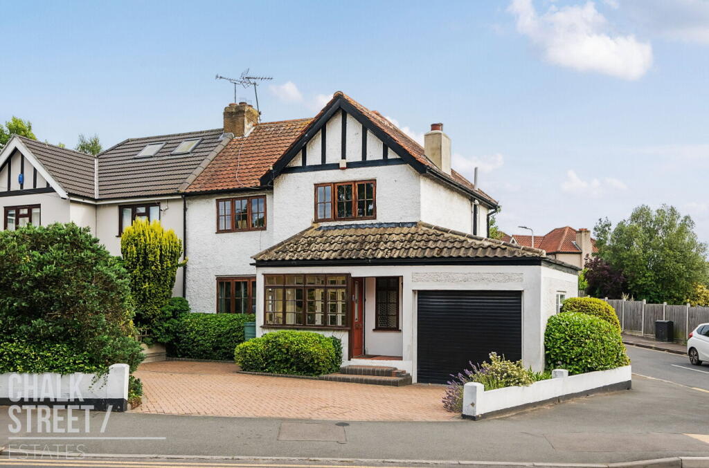 Main image of property: Squirrels Heath Lane, Hornchurch, RM11