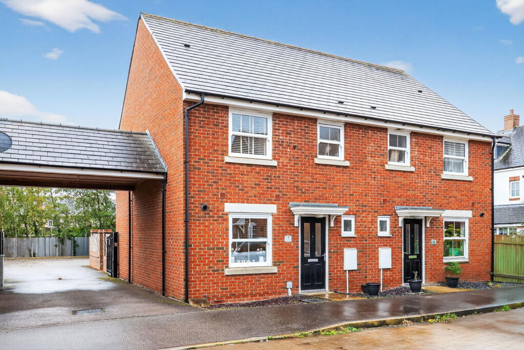 Main image of property: Avocet Road, Wixams