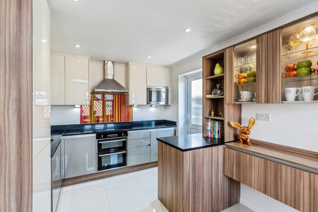 Bramblewood Road, Weston-super-Mare, Somerset, BS22 - More