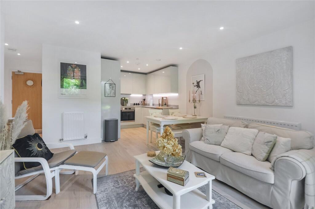 Main image of property: Lismore Boulevard, Colindale Gardens, Colindale, NW9
