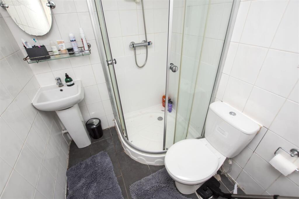 5 bedroom house for rent