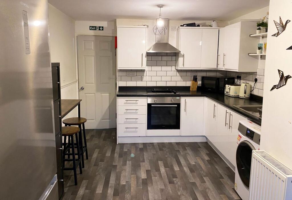 Additional image 2 of 25 Rosedale Avenue, Smethwick, West Midlands, B66 3JB