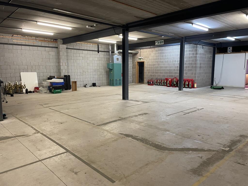 Additional image 9 of 'Batmink' , Beckery Road, Glastonbury, BA6 9NX