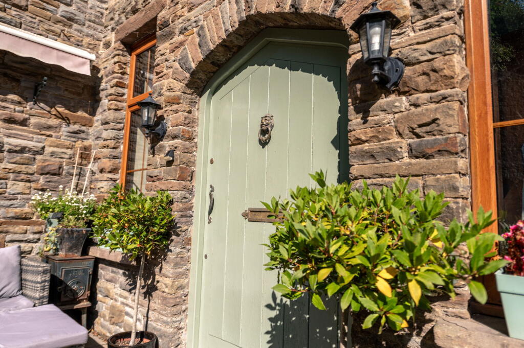 Mill Lane, Castleton, Cardiff, CF3 2UT photo 3