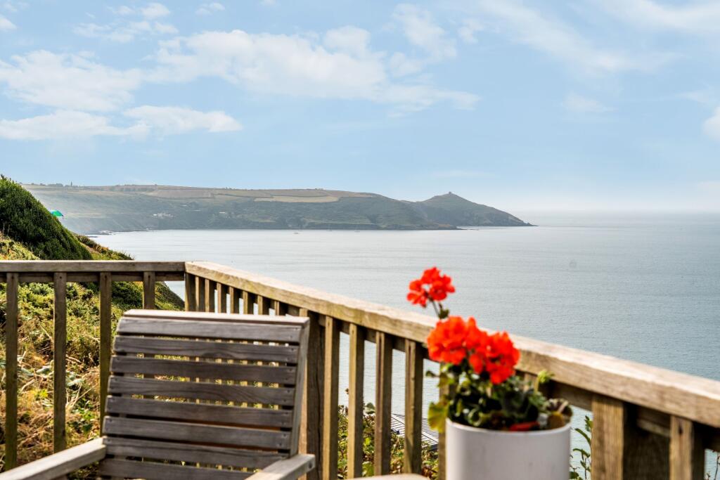 Panorama, Whitsand Bay photo 4