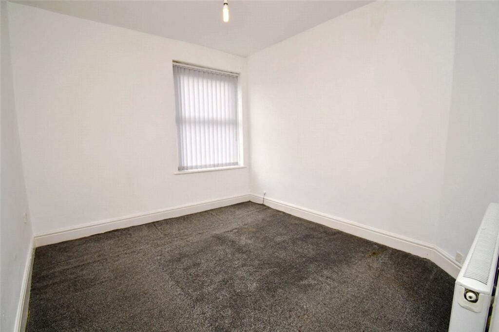 Mount Road, Birkenhead, Wirral photo 4