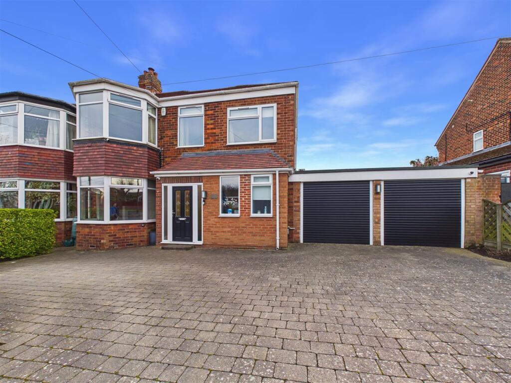 Main image of property: Fairfield Avenue, Kirk Ella, Hull