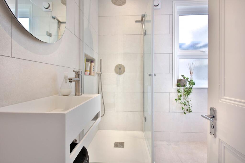 Apartment in Brighton - View 5