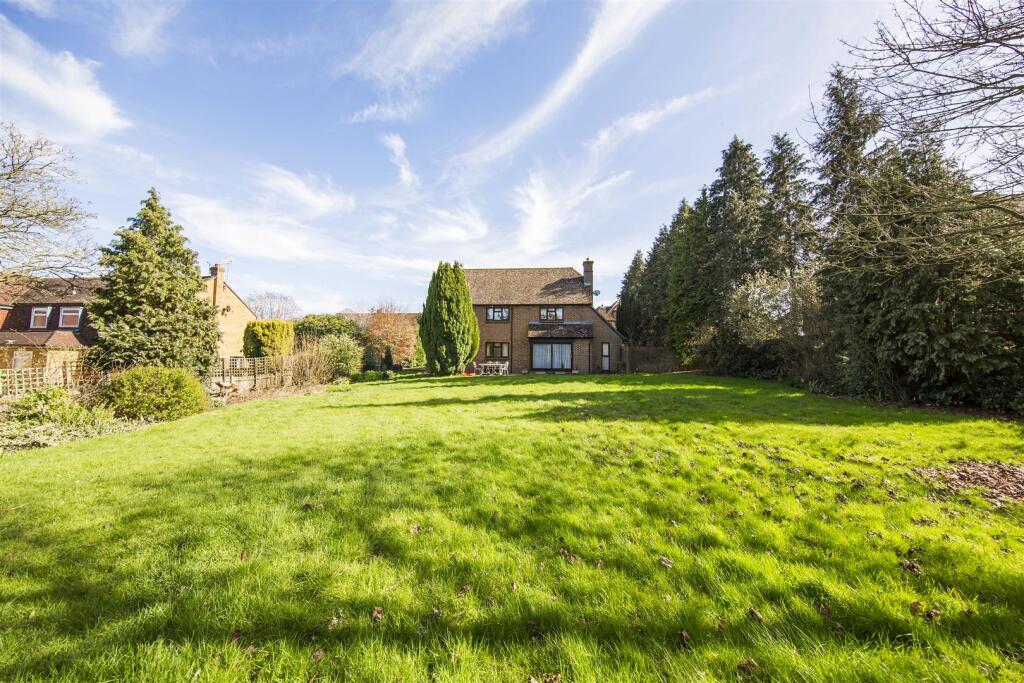 House in West Malling - View 2