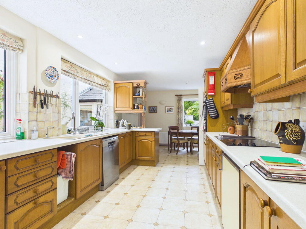 House in Watford - View 5