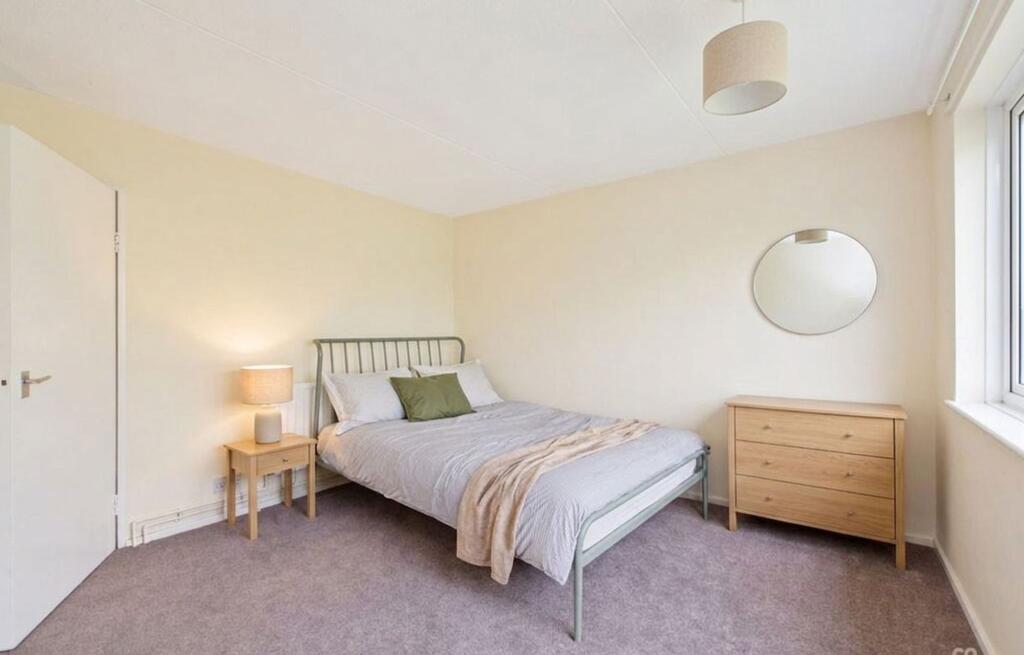 Selsfield Drive, BN2 photo 5