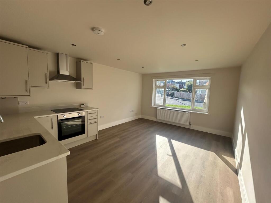 Main image of property: Deanwood House, Allerton, BRADFORD