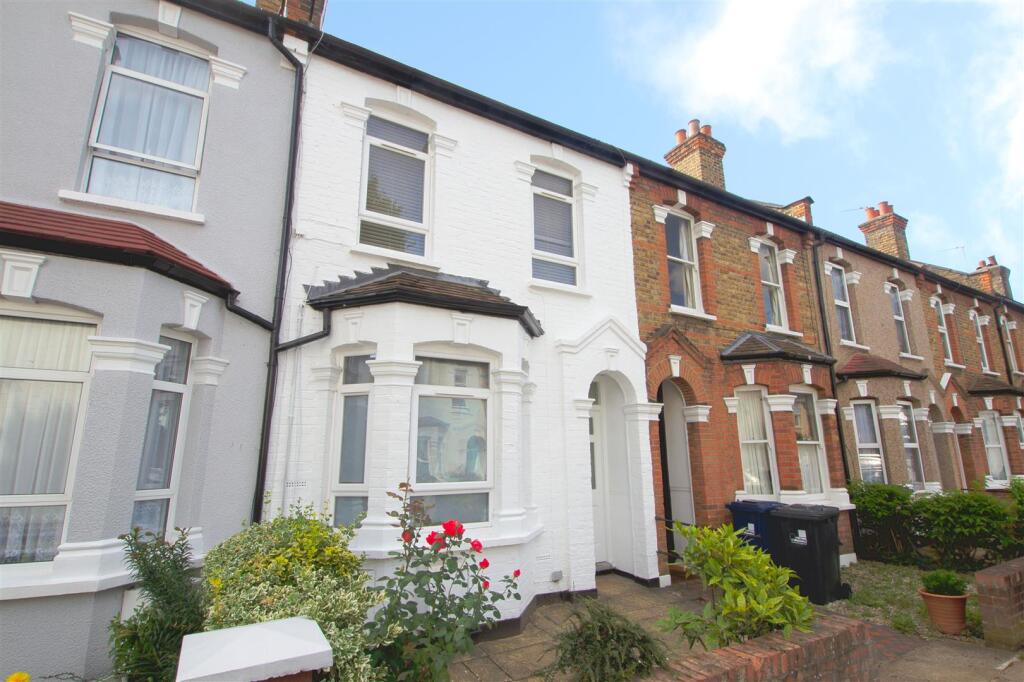 Main image of property: Chesham Terrace, London