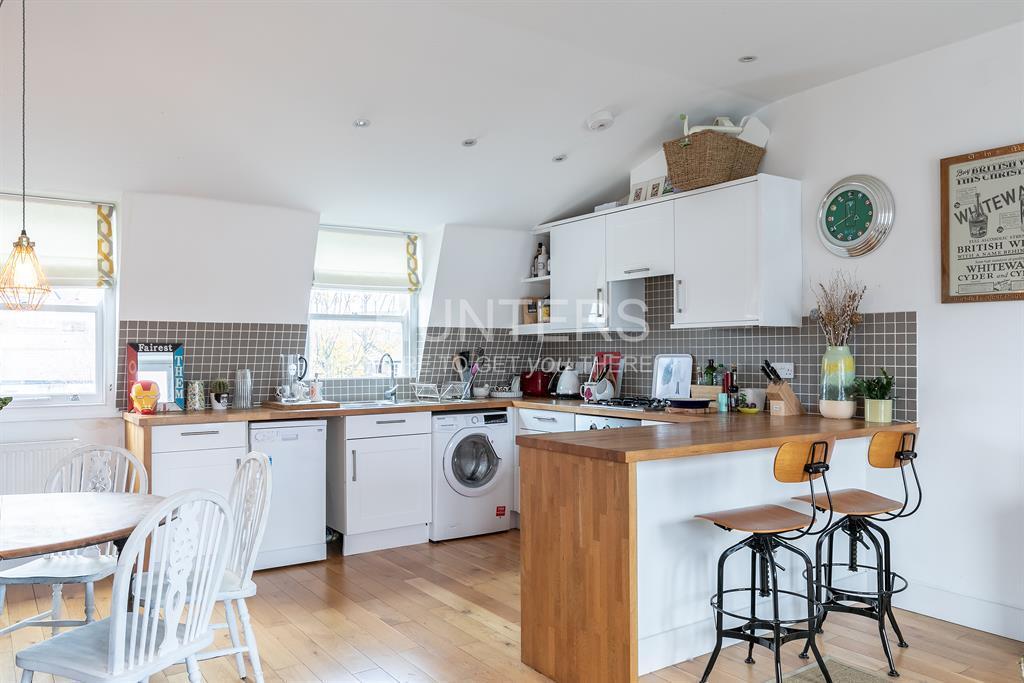 Apartment in London - View 4