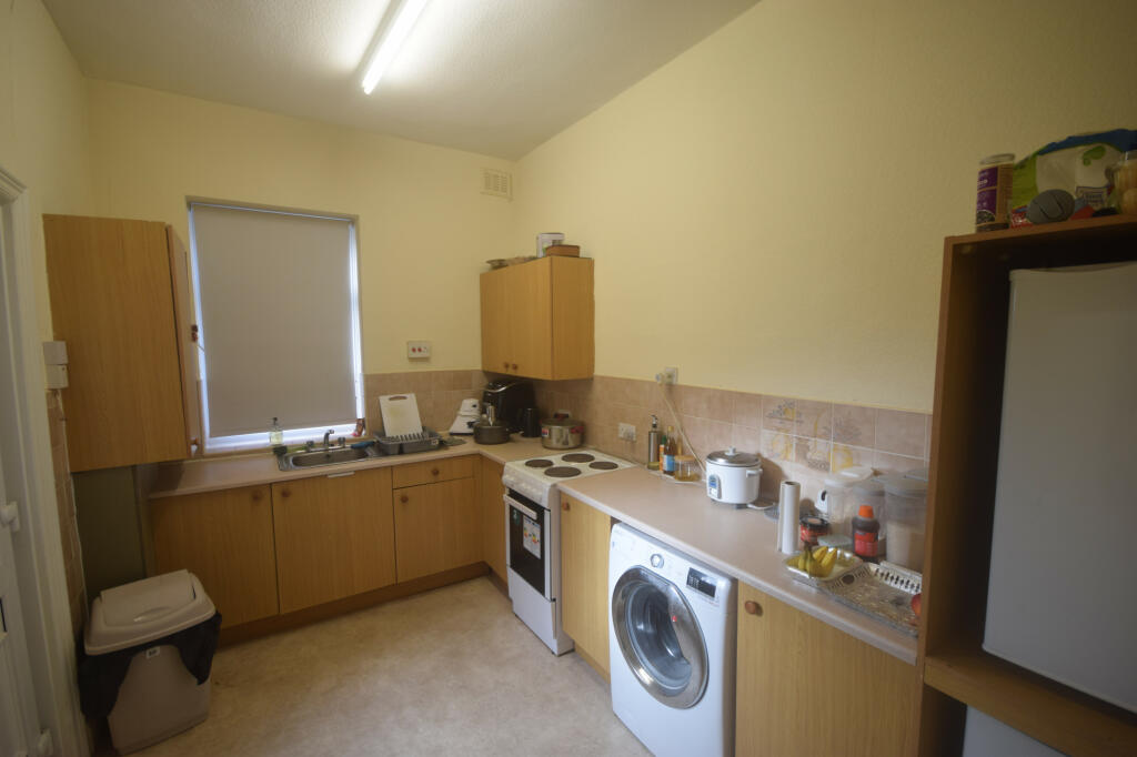 Rossall Road, Lytham St. Annes, Lancashire, FY8 photo 4