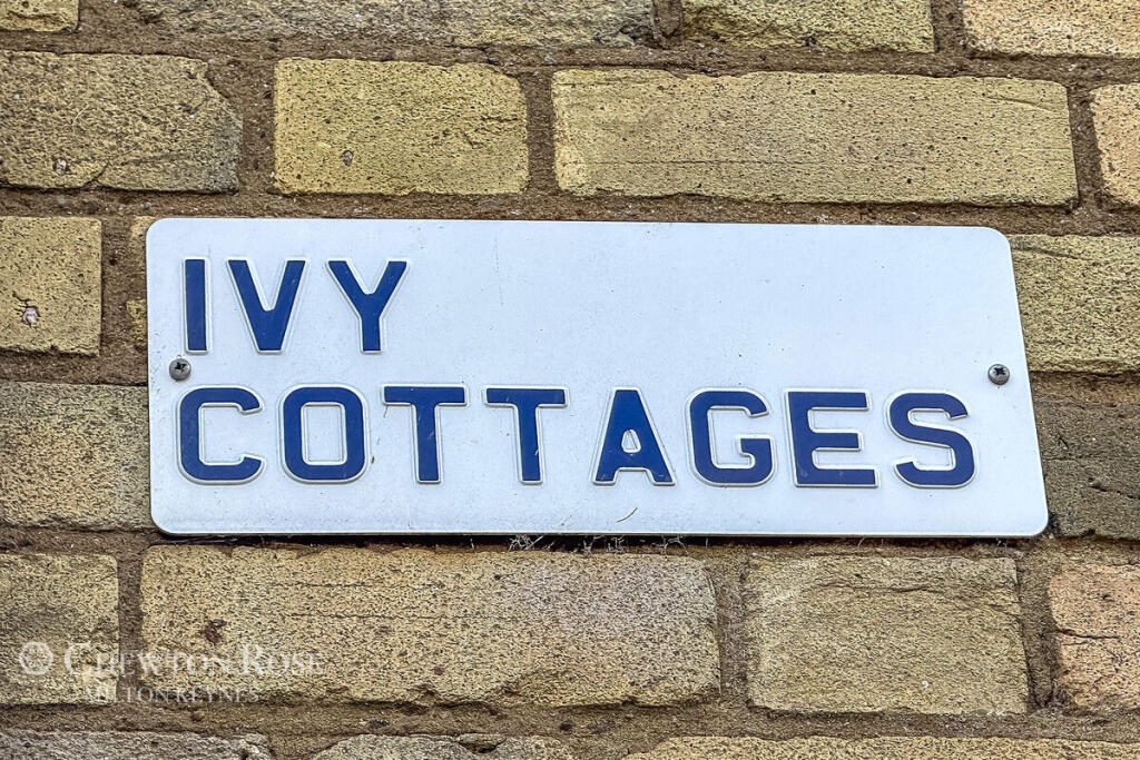 Witts End, Eversholt - View 5