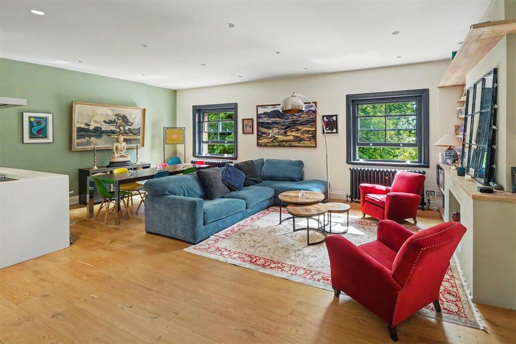 Apartment in London - View 3
