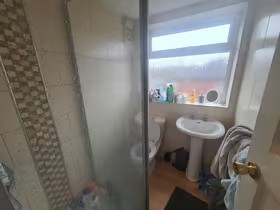 6 bedroom terraced house for rent