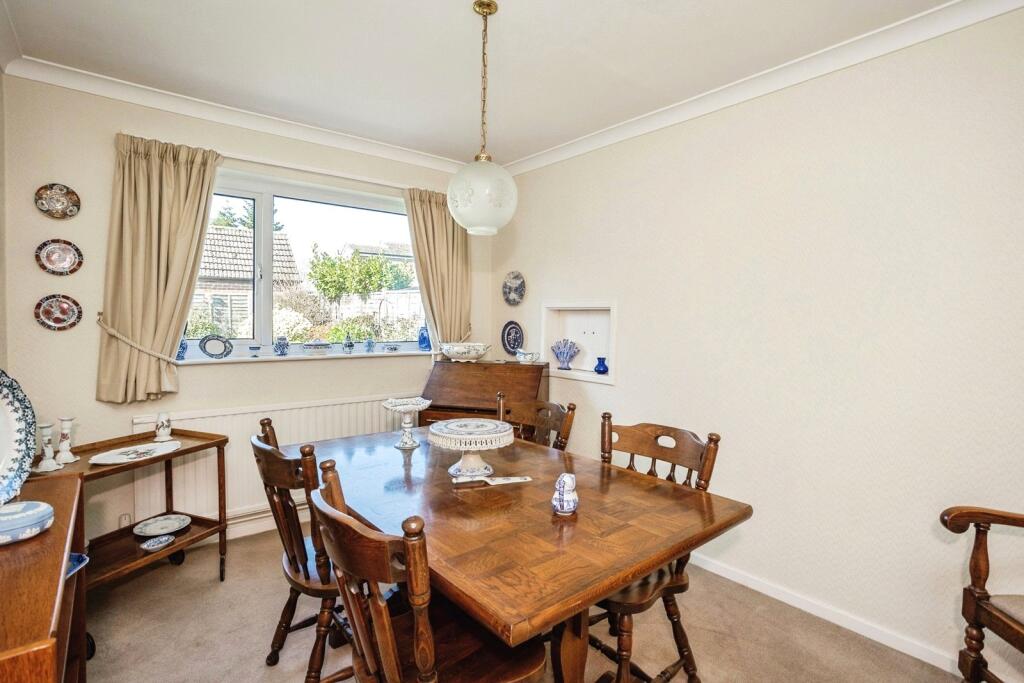 House in Melton, Bottesford - More