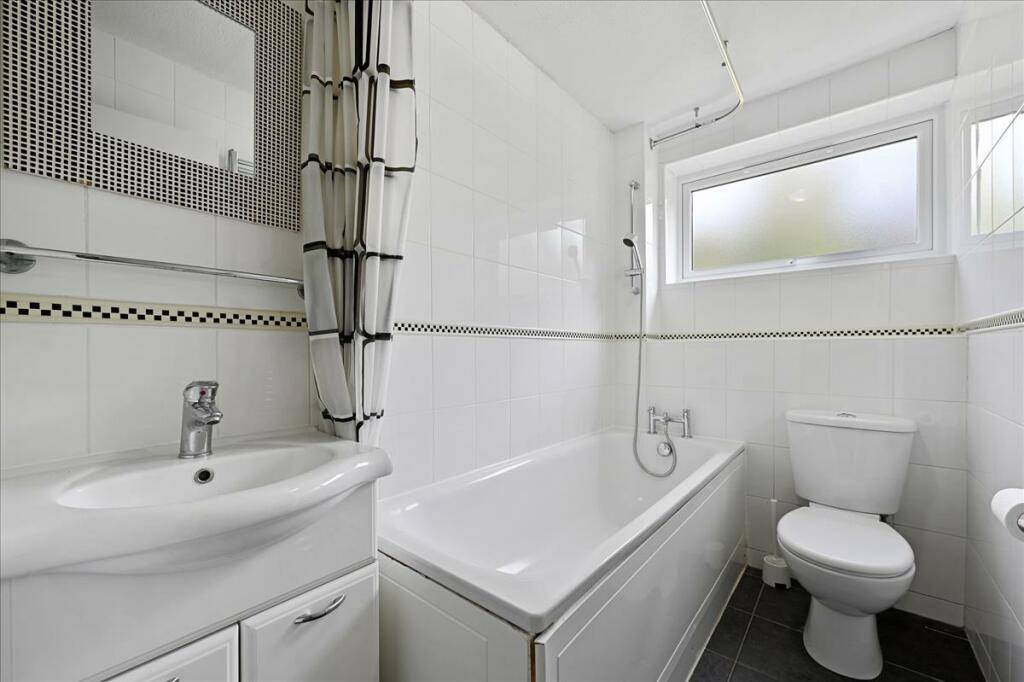 Apartment in London - View 3