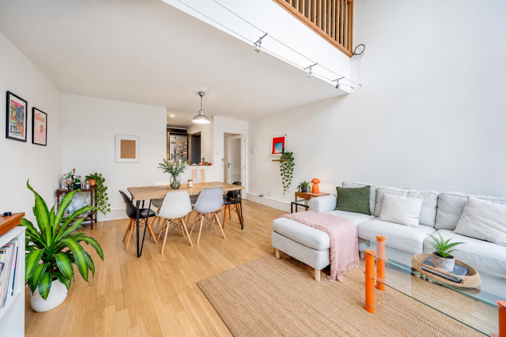 Apartment in London - View 2