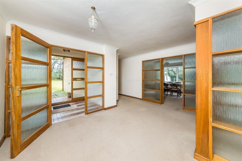 Windmill Lane, Midgham, RG7 photo 4