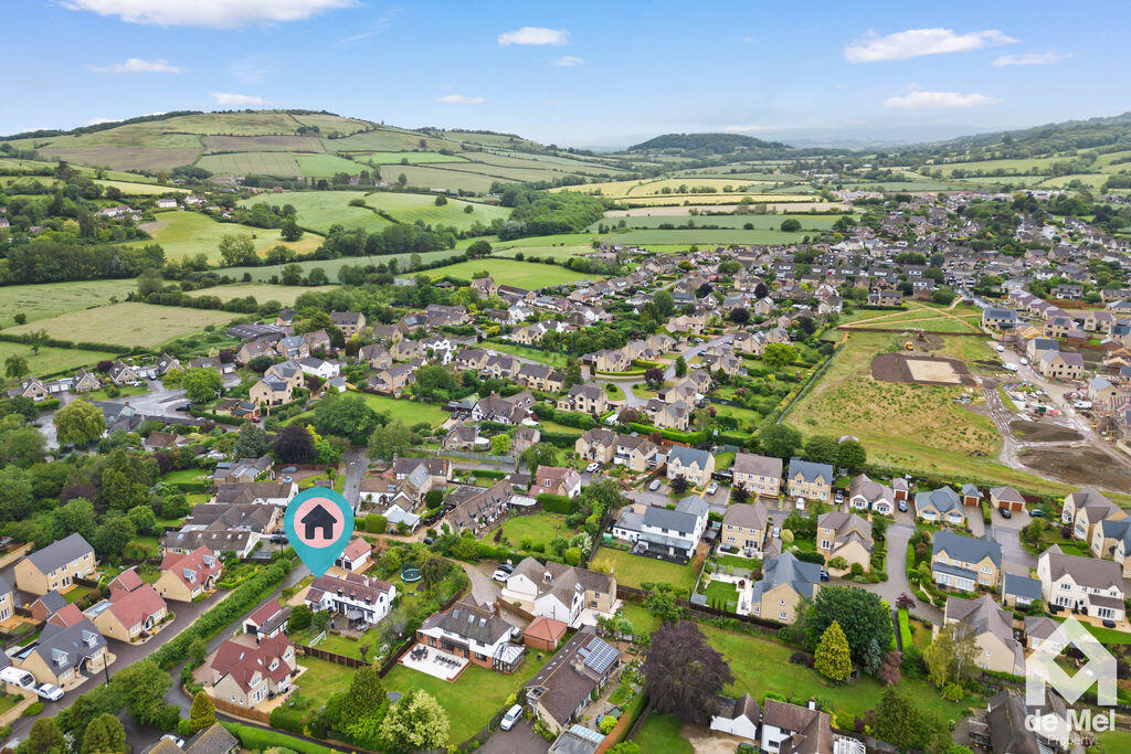 House in Cheltenham, Gotherington - View 2