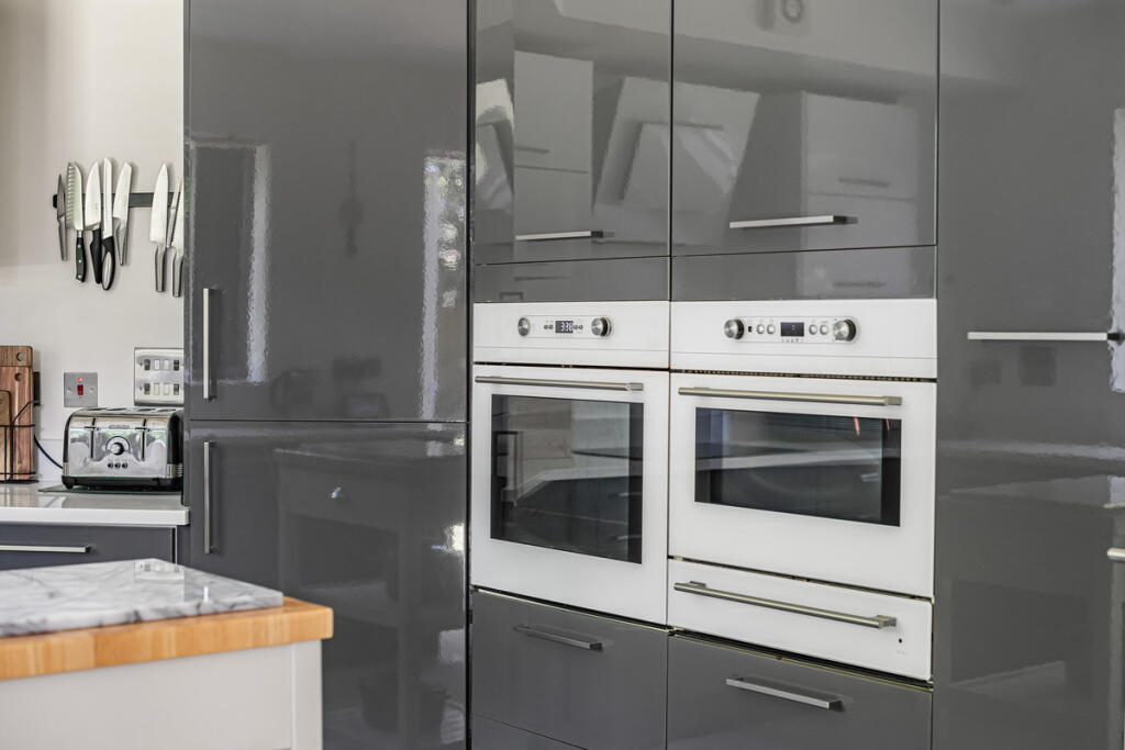 House in Tandridge, Caterham-on-the-Hill - View 5