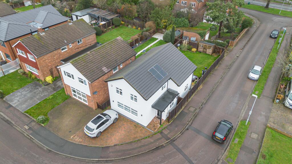 Additional image 29 of Carisbrooke Road, St. Albans, Hertfordshire, AL2