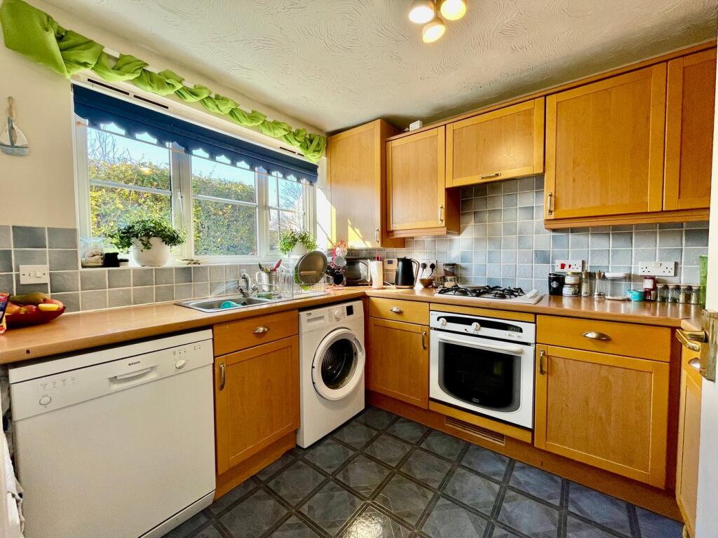 House in Milton Keynes, Shenley Brook End - View 3