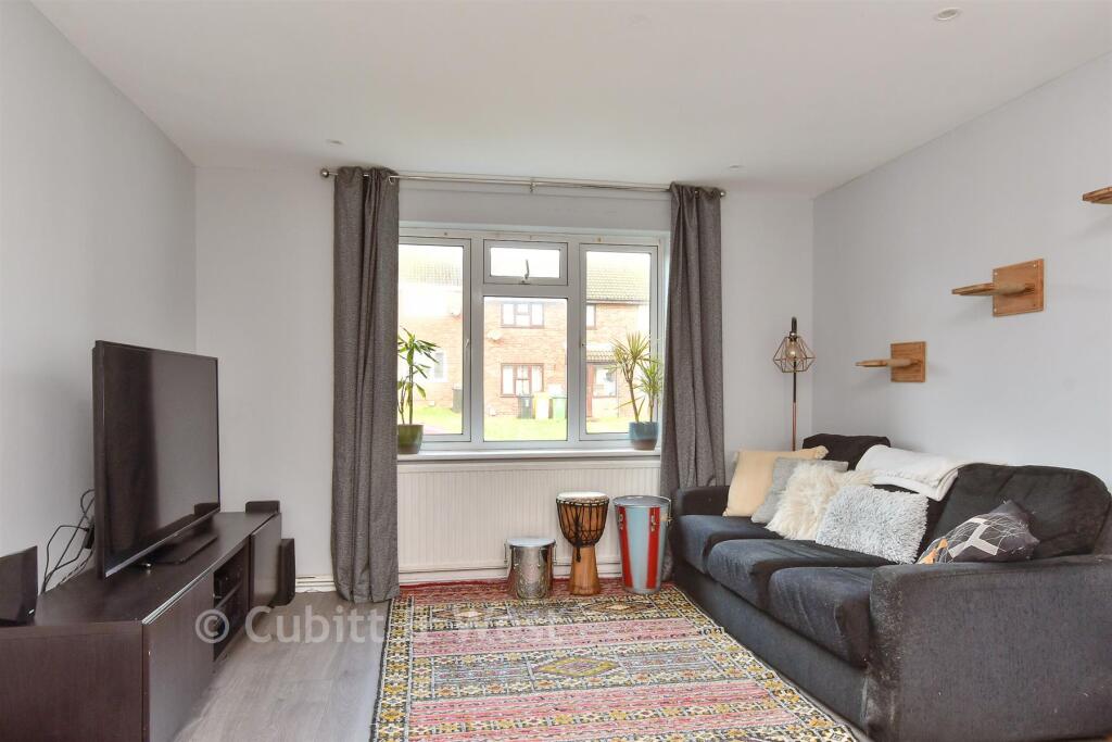 Rayford Close, Peacehaven, East Sussex photo 3