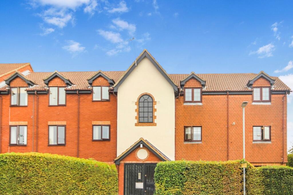 Main image of property: Cromwell Road, Letchworth Garden City, SG6
