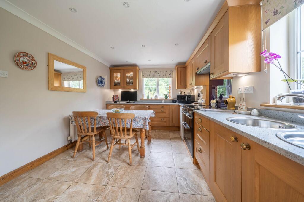 House in Chapel Lawn, Obley - More