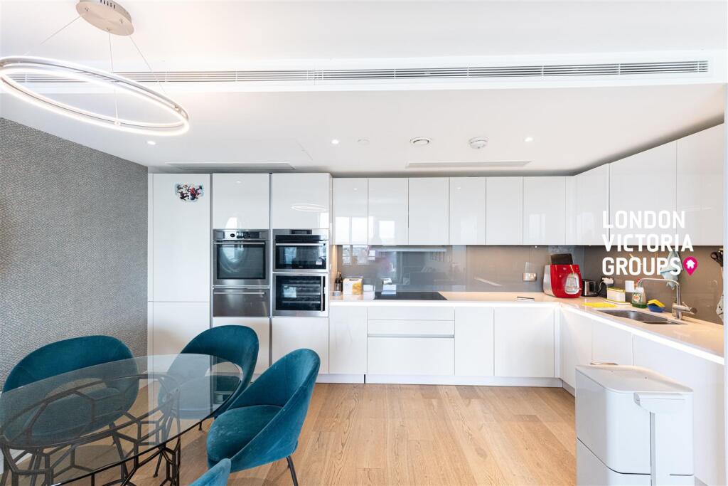 Apartment in London - View 5