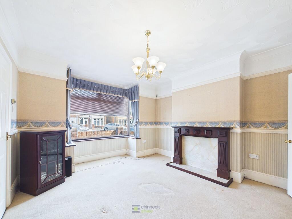 House in Portsmouth - More