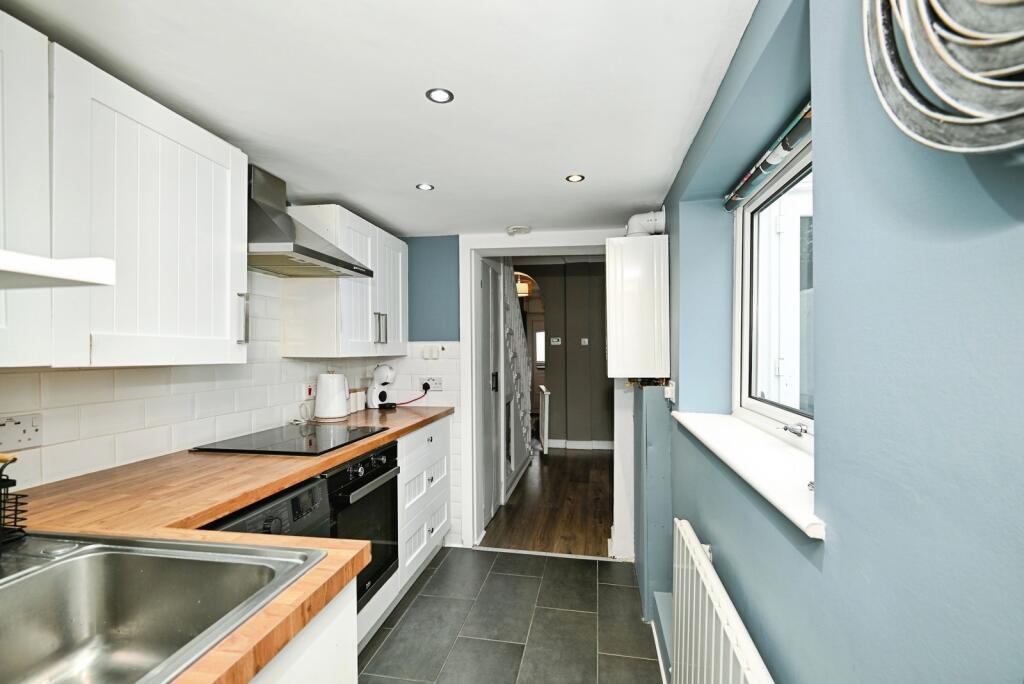 Main image of property: Burnt Oak Terrace, Gillingham, Kent, ME7