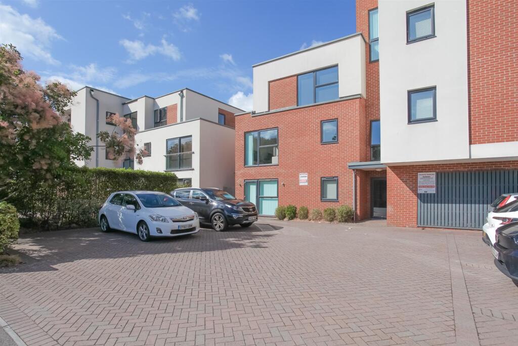 Main image of property: BOTLEY, OXFORD
