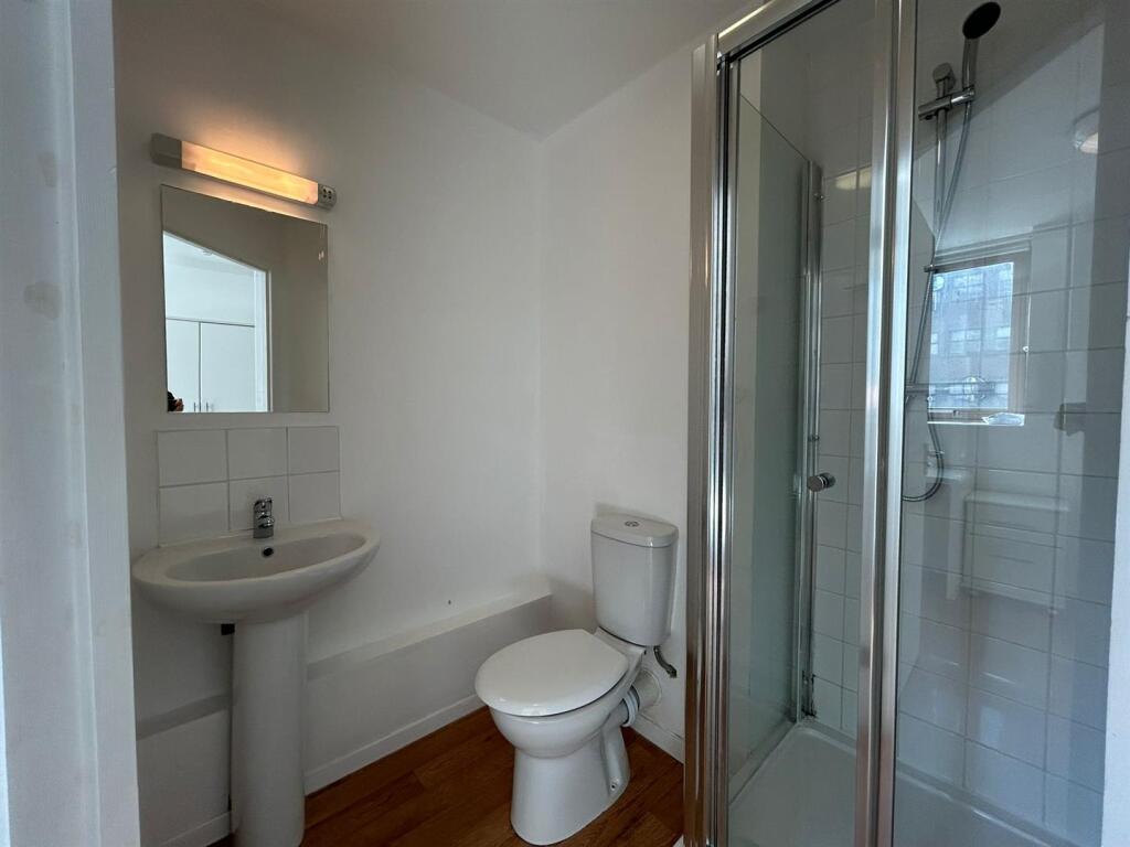 Additional image 3 of Bournemouth Studios, Bills Included