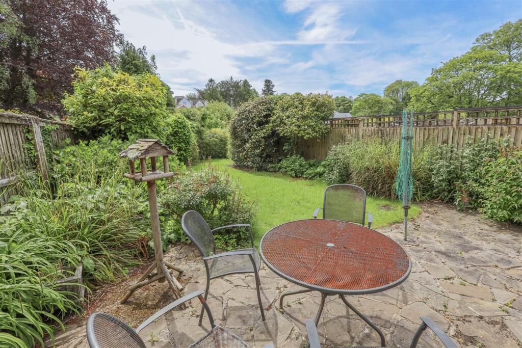 House in Cowbridge, Llanblethian - View 3